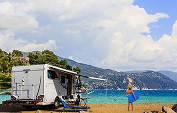 Séjour avec camping-car en bord de mer